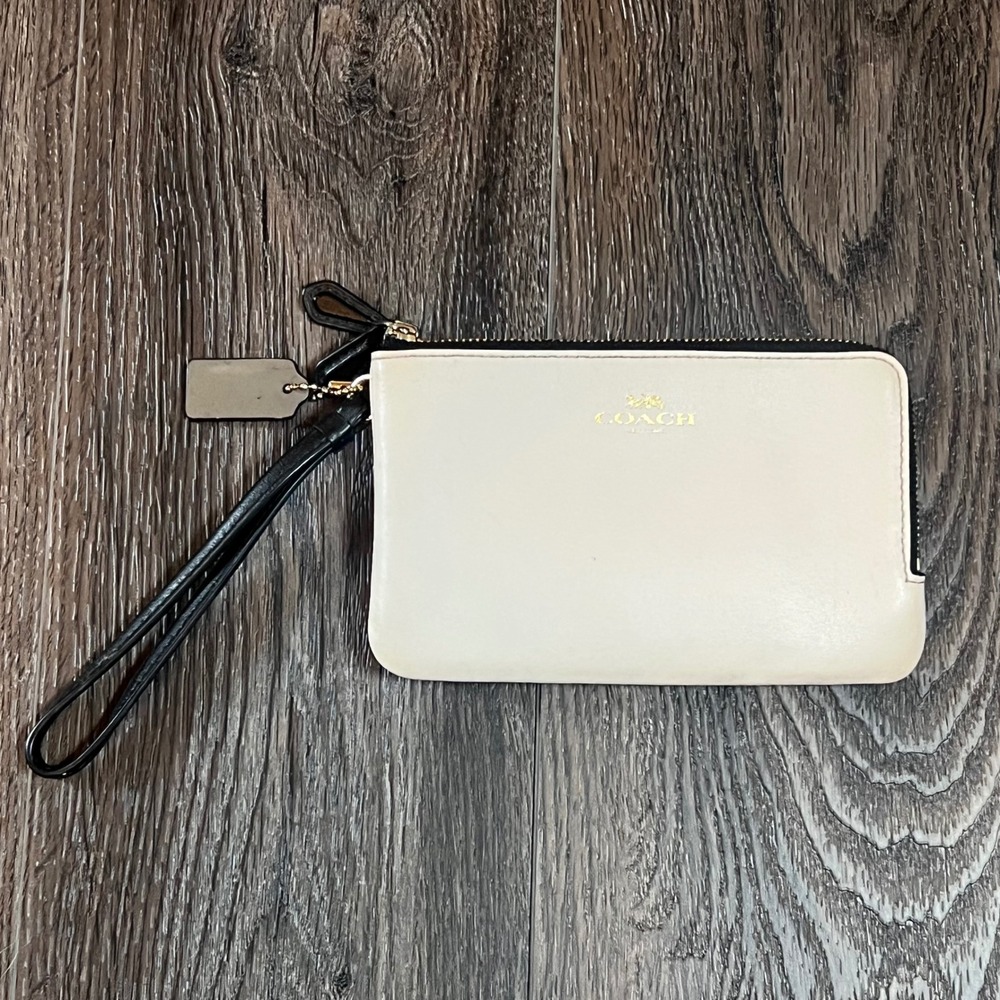 Coach Double Zip Wristlet Signature Canvas Chalk White Leather F57585